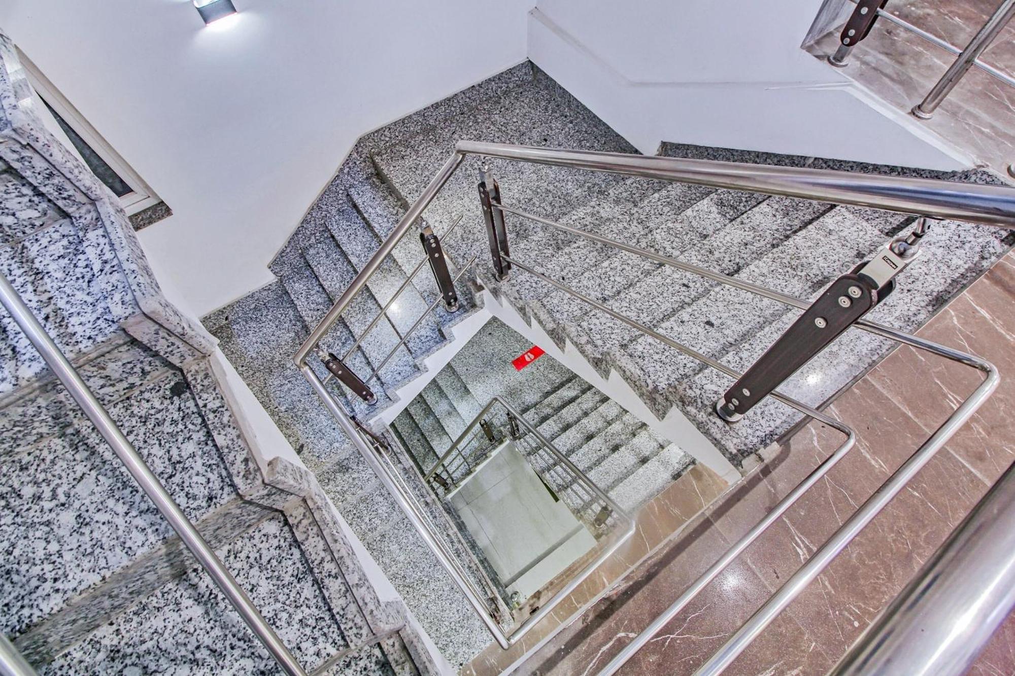 Super Townhouse Oak The Platinum Studio New Town Zewnętrze zdjęcie